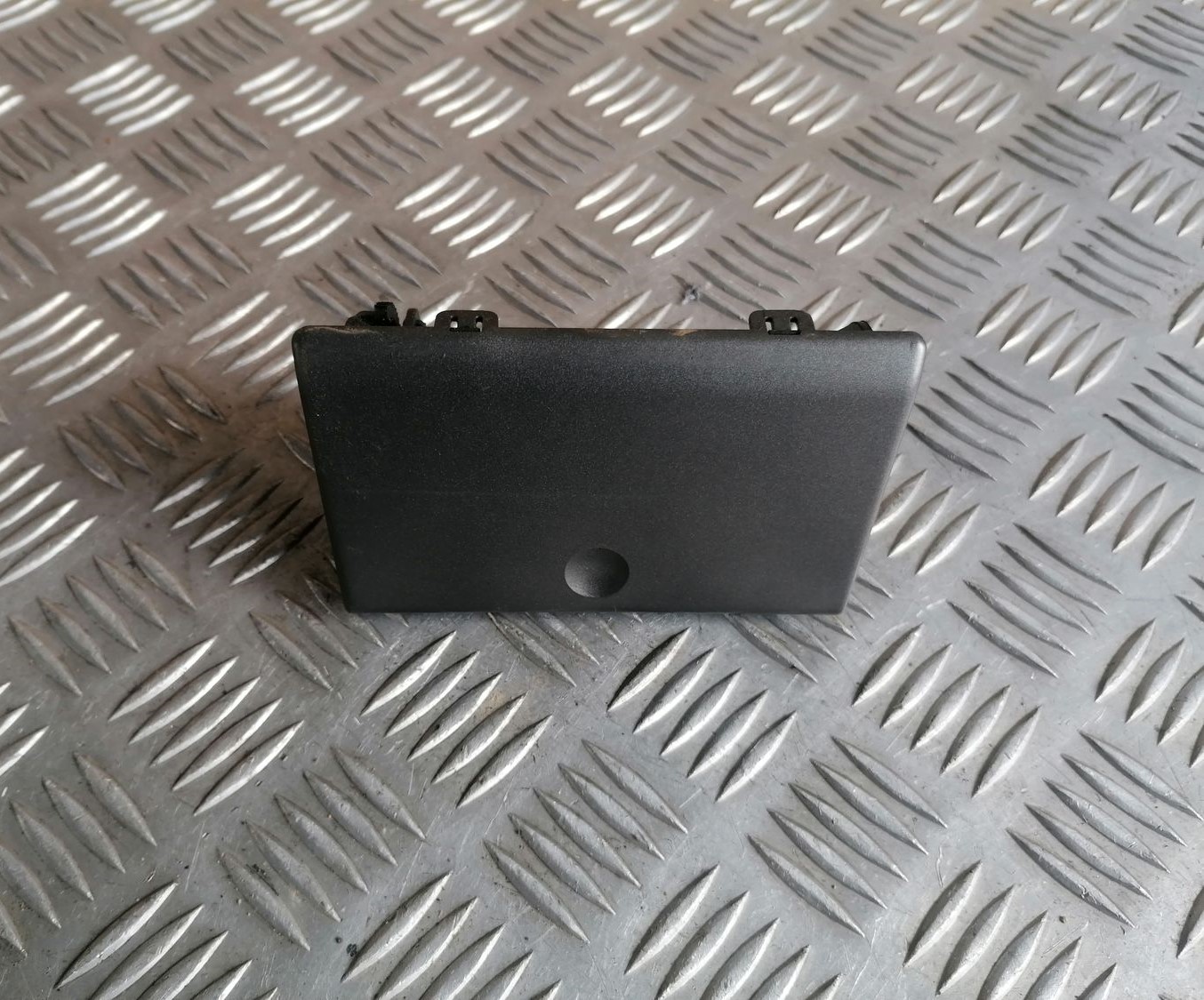 Pelnu trauks priekš OPEL VECTRA C 2002 2 Pelnu trauks priekš OPEL VECTRA C 2002