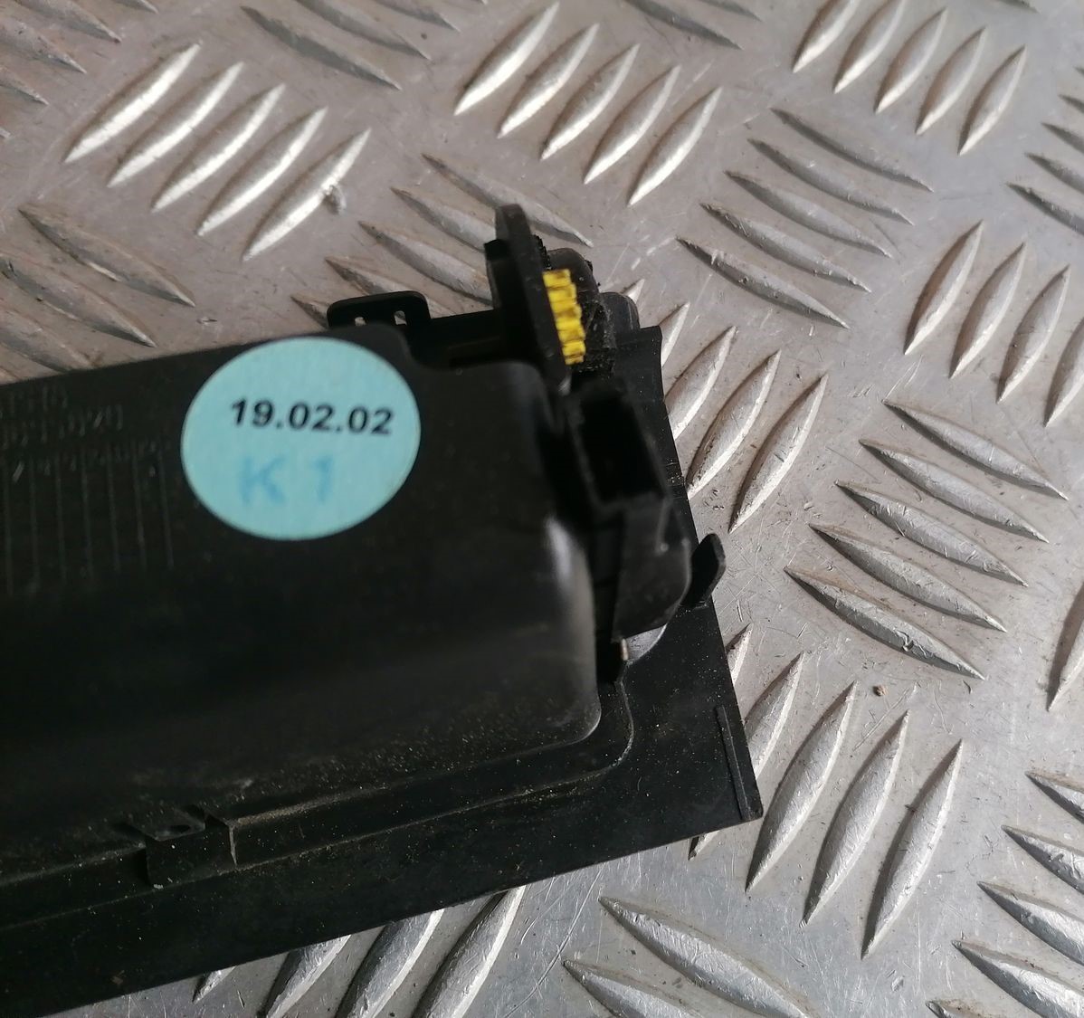 Pelnu trauks priekš OPEL VECTRA C 2002 4 Pelnu trauks priekš OPEL VECTRA C 2002