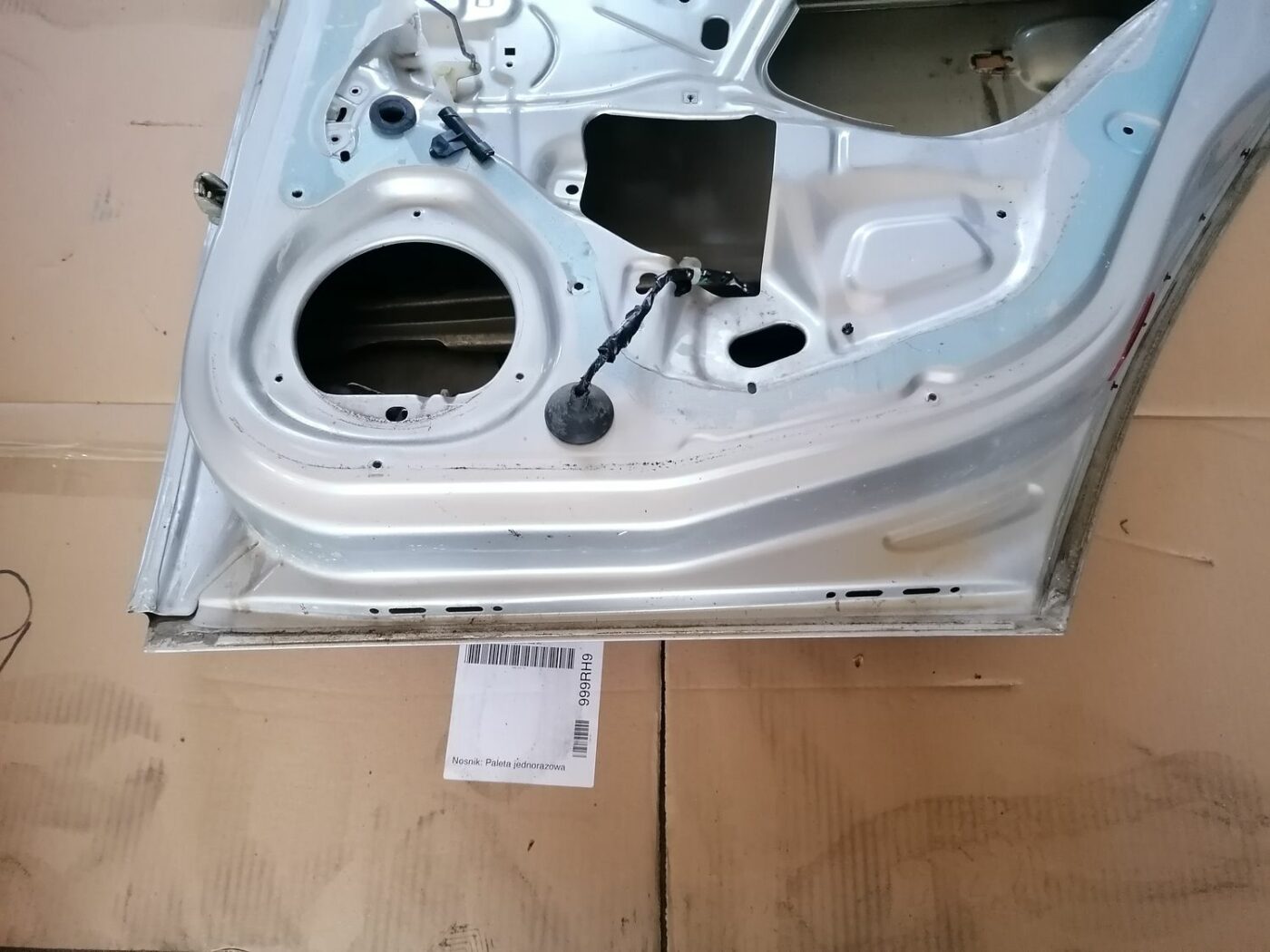 Aizmugurējās labās durvis priekš OPEL VECTRA C 2002