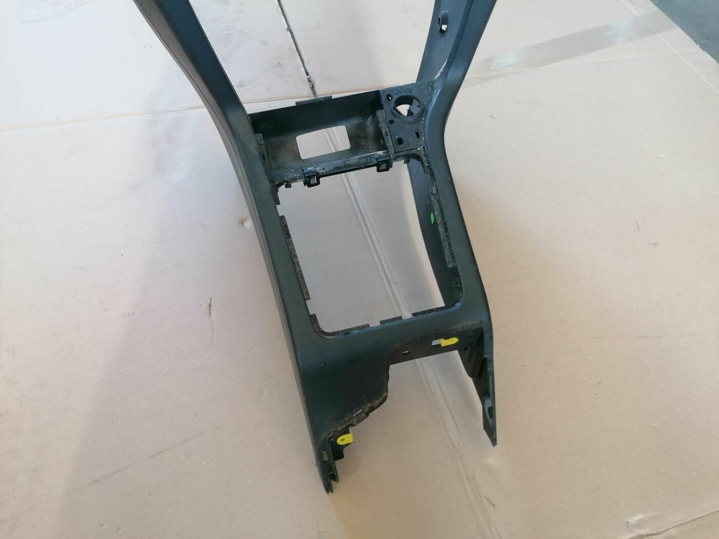 Centrālās konsoles apdares lielākā daļa priekš OPEL VECTRA C 2002