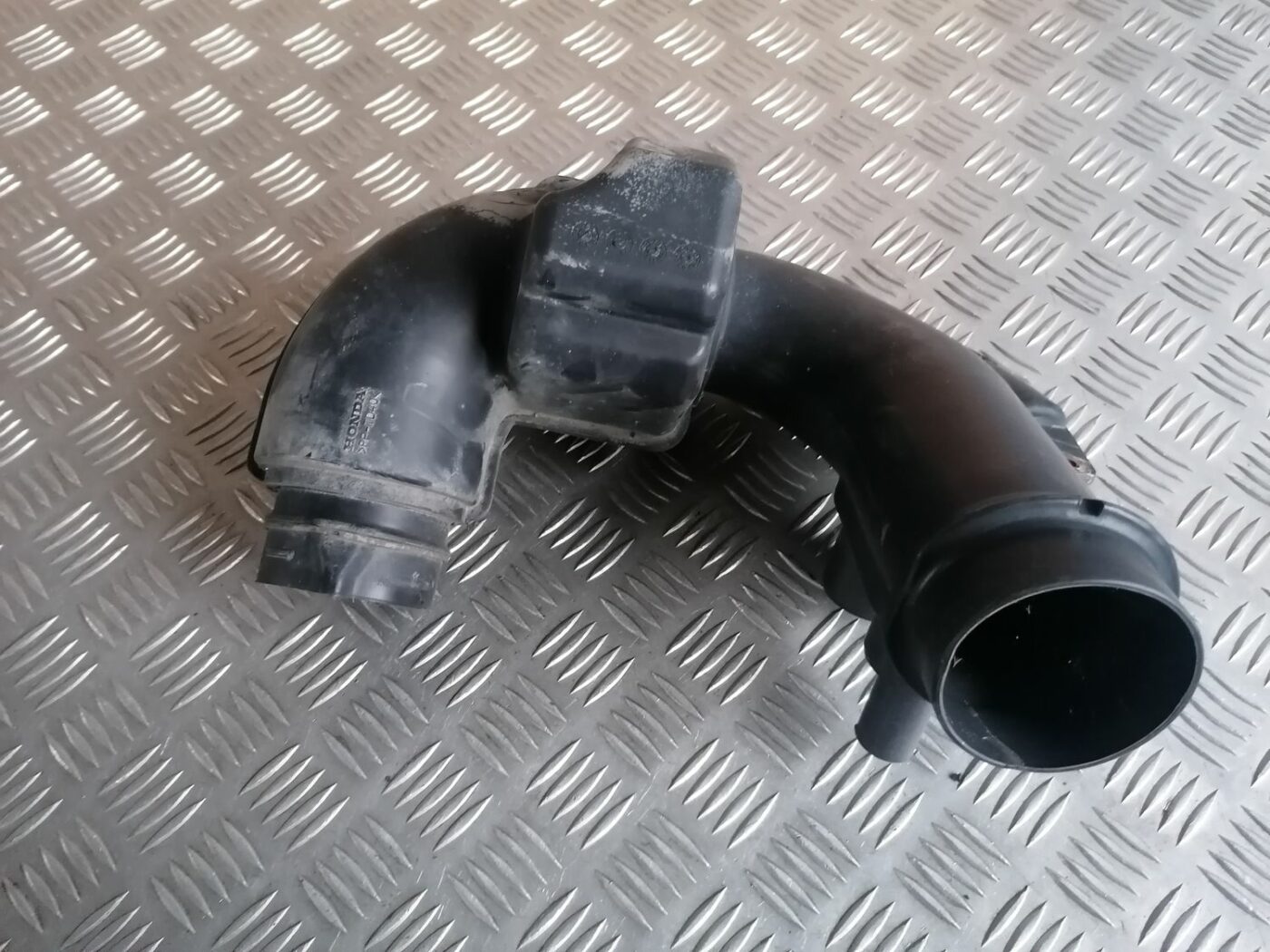 Gaisa filtra korpusa caurule priekš HONDA ACCORD 2008