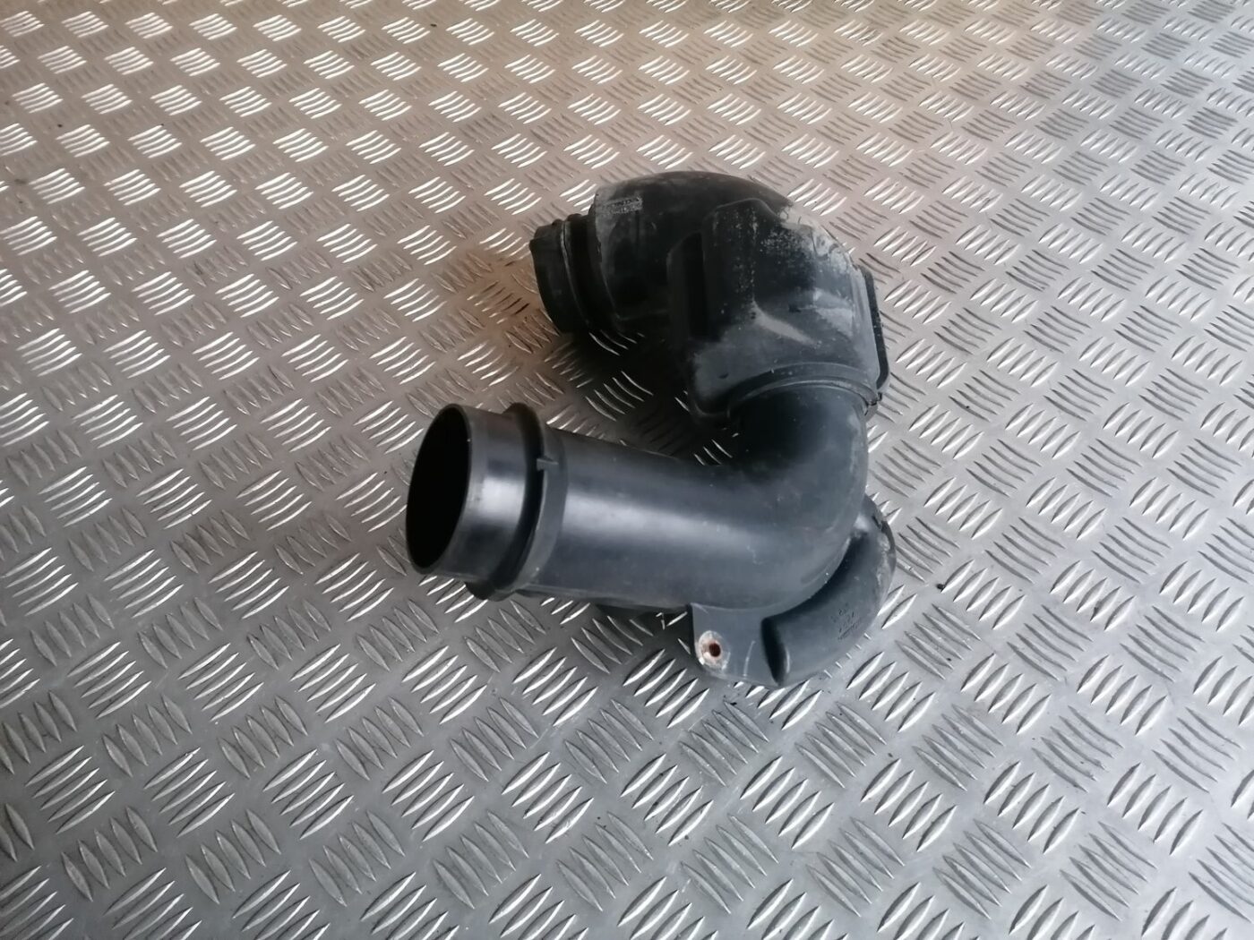 Gaisa filtra korpusa caurule priekš HONDA ACCORD 2008