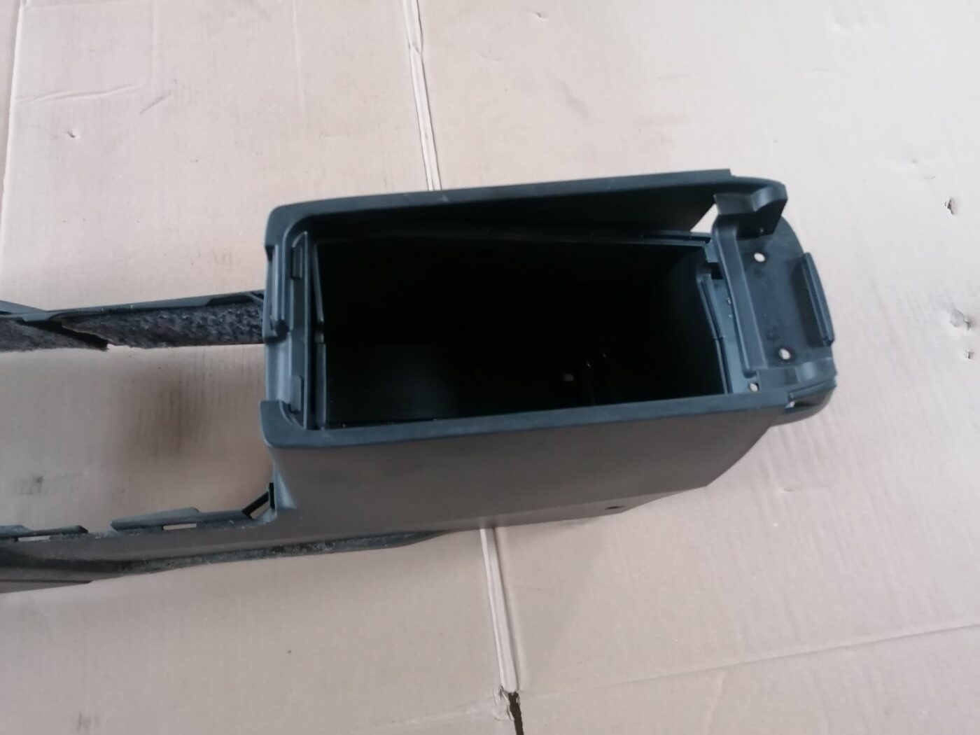 Centrālās konsoles apdares lielākā daļa priekš HONDA ACCORD 2008