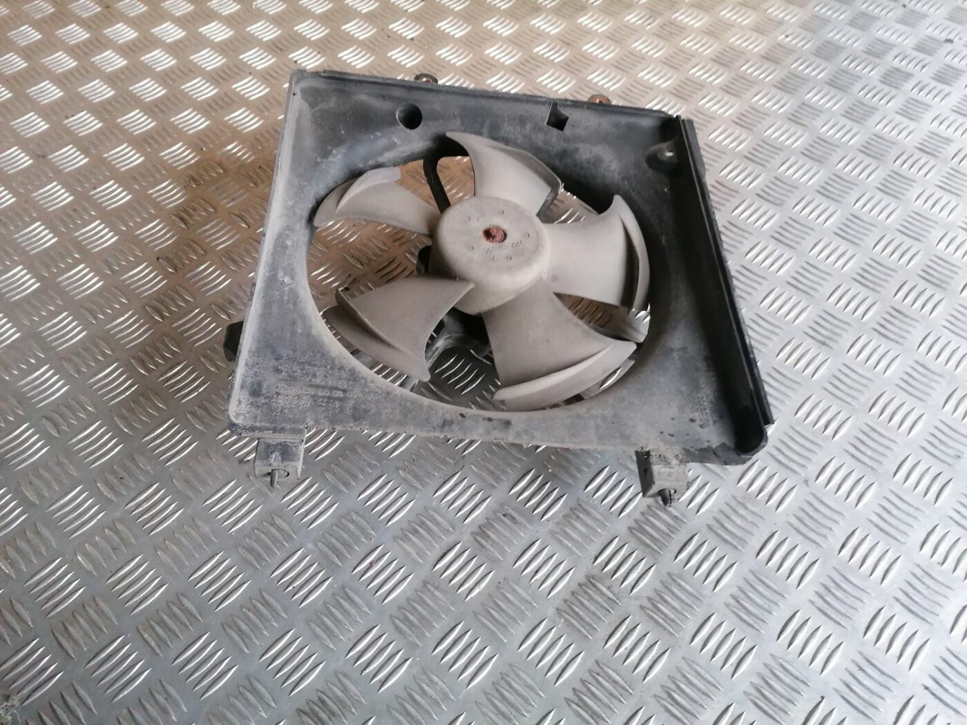 Dzesēšanas radiatora ventilators priekš HONDA ACCORD 2008