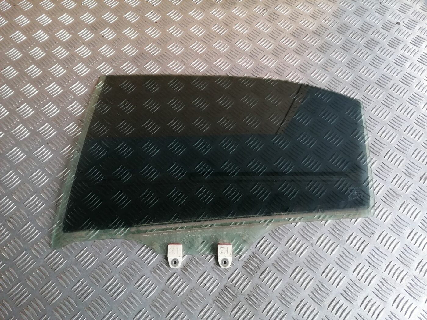 Aizmugurējo kreiso durvju stikls priekš HONDA ACCORD 2008 3 Aizmugurējo kreiso durvju stikls priekš HONDA ACCORD 2008