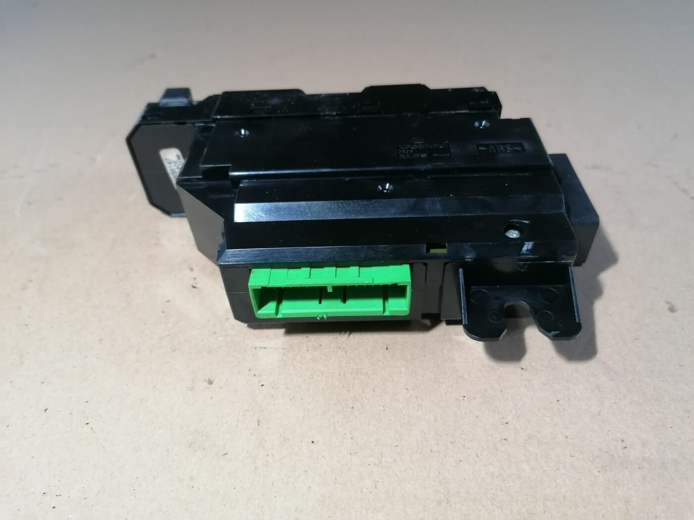 Pasažiera durvju slēdža pogas priekš VOLVO S60 2004 4 Pasažiera durvju slēdža pogas priekš VOLVO S60 2004