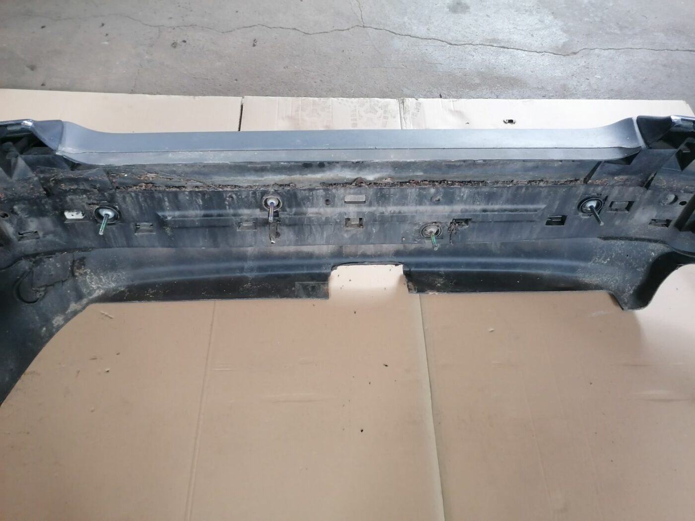 Aizmugures buferis priekš VOLVO S60 2004