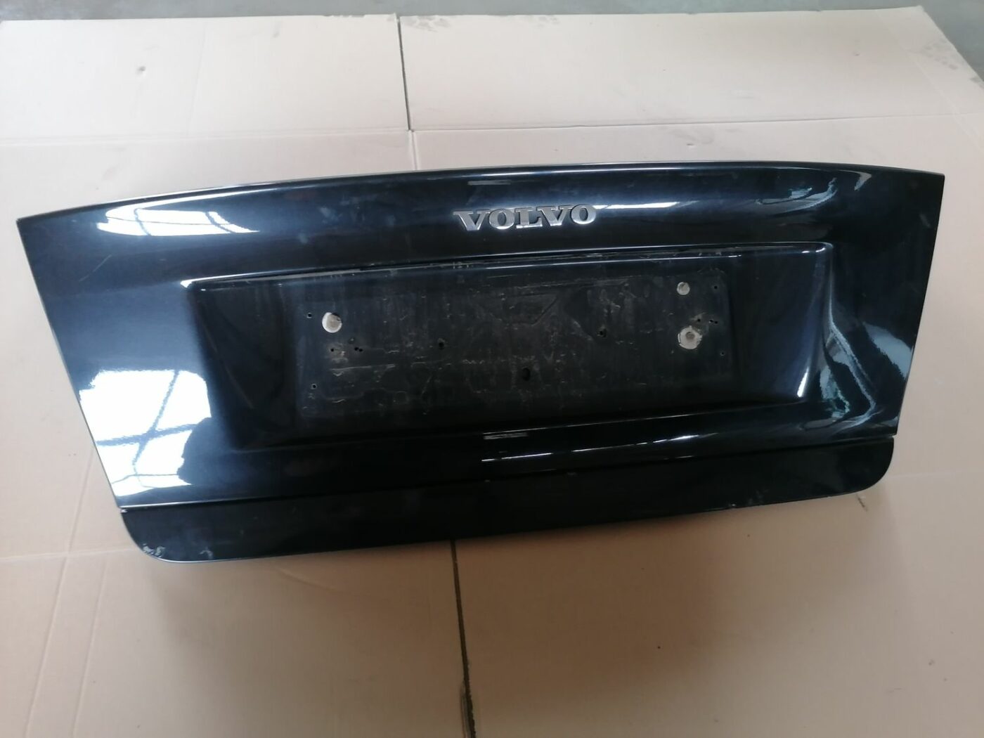 Bagāžnieka vāks priekš VOLVO S60 2004 8 Bagāžnieka vāks priekš VOLVO S60 2004