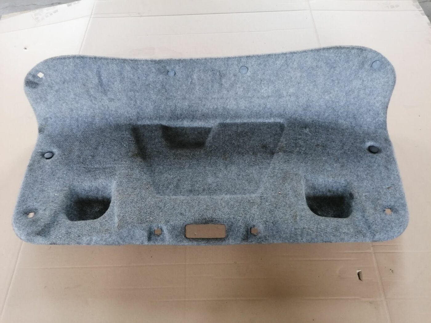 Bagāžnieka vāka liela apdare priekš VOLVO S60 2004