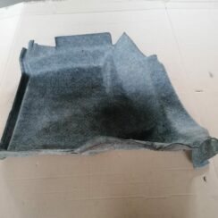 Bagāžnieka nodalījuma sānu apdare priekš VOLVO S60 2004