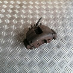 Priekšējais kreisais suports priekš VOLVO S60 2004