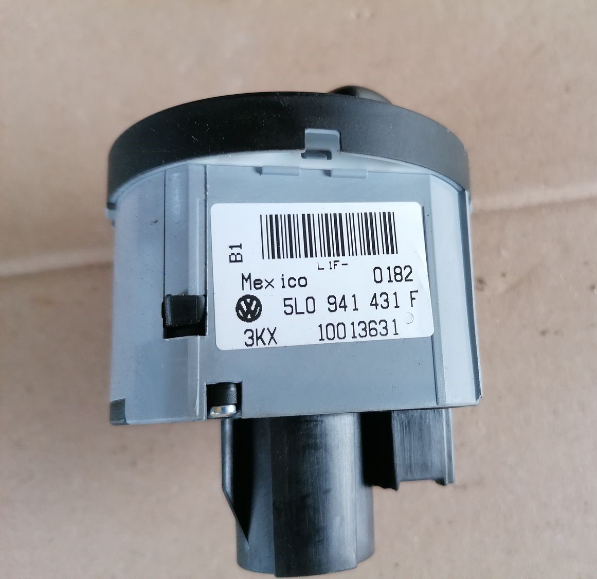 Gaismas slēdzis priekš SKODA YETI 2012