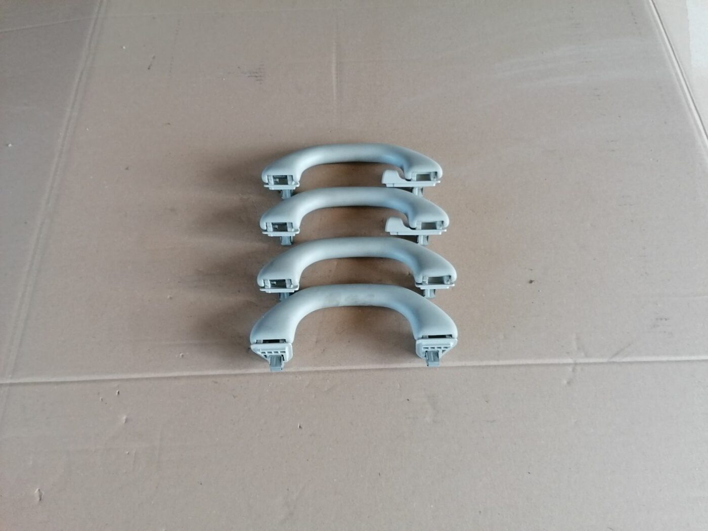 Salona rokturis griestos priekš SKODA YETI 2012 1 Salona rokturis griestos priekš SKODA YETI 2012