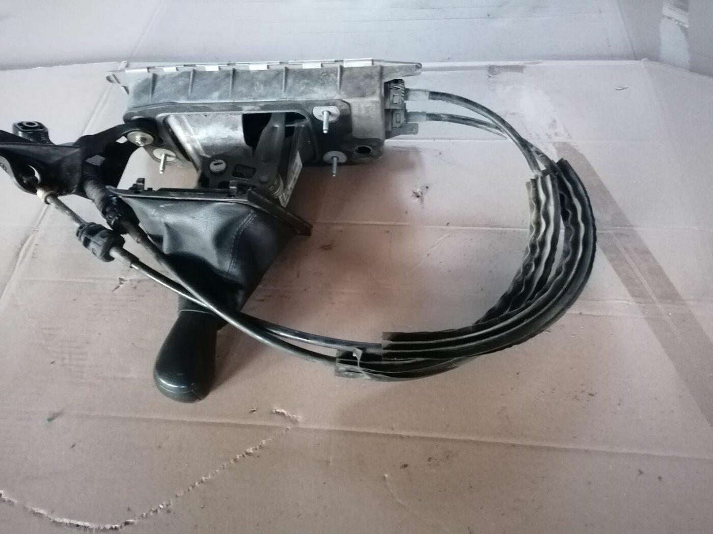 Ātrumu pārslēgšanas slēdzis priekš SKODA YETI 2012 4 Ātrumu pārslēgšanas slēdzis priekš SKODA YETI 2012