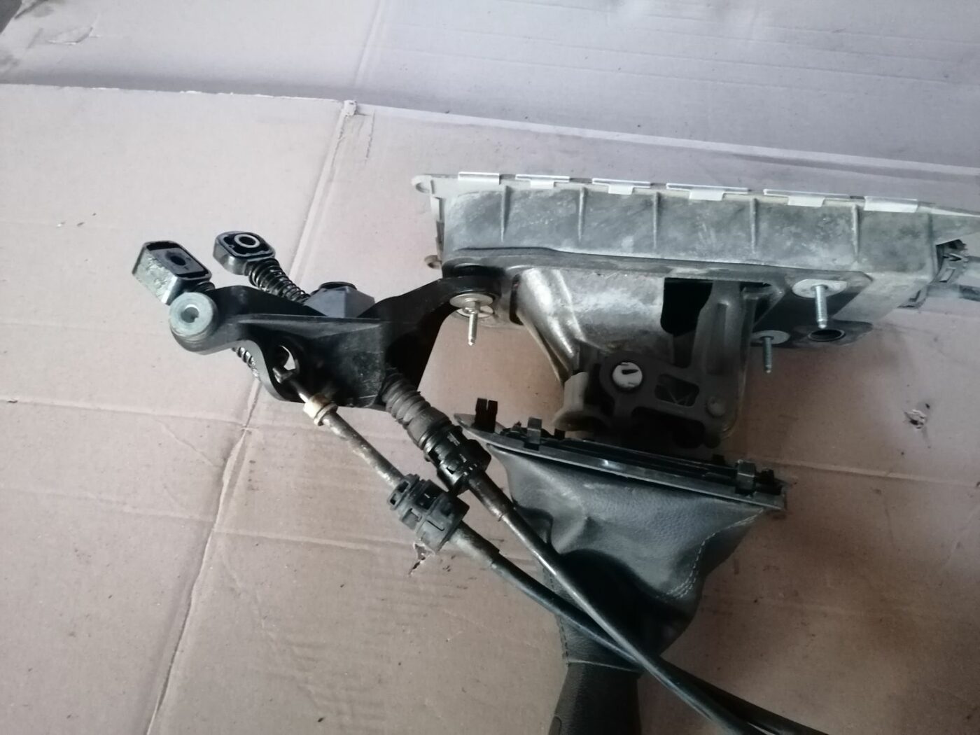 Ātrumu pārslēgšanas slēdzis priekš SKODA YETI 2012 3 Ātrumu pārslēgšanas slēdzis priekš SKODA YETI 2012