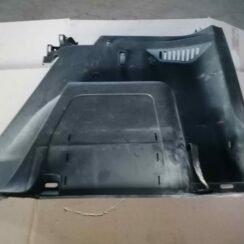 Bagāžnieka nodalījuma sānu apdare priekš SKODA YETI 2012