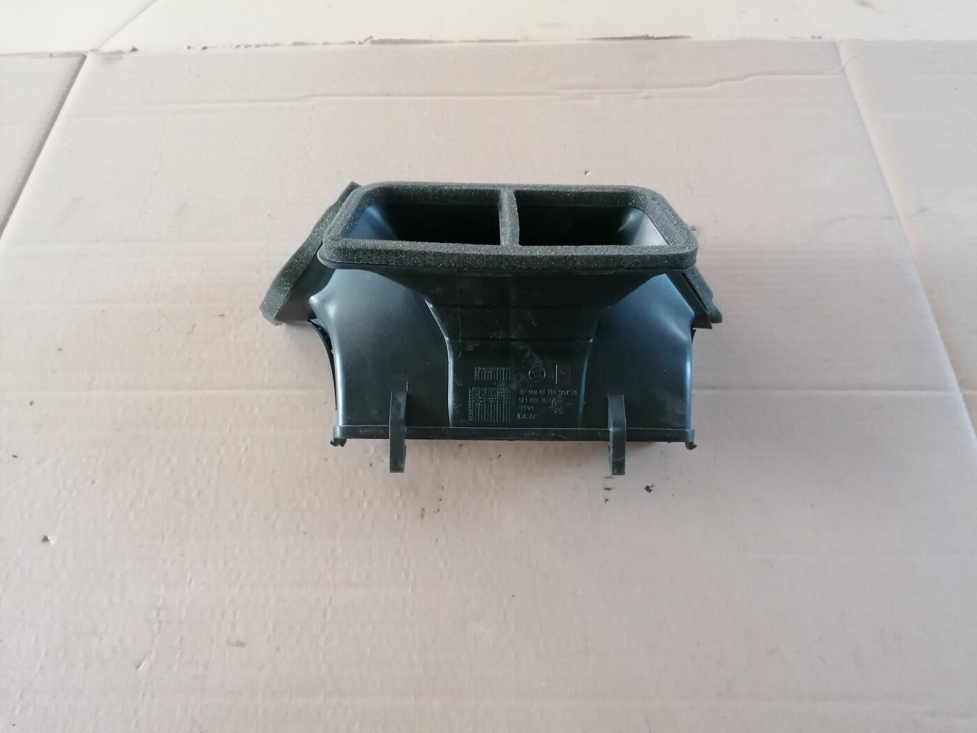 Salona gaisa vads priekš SKODA YETI 2012