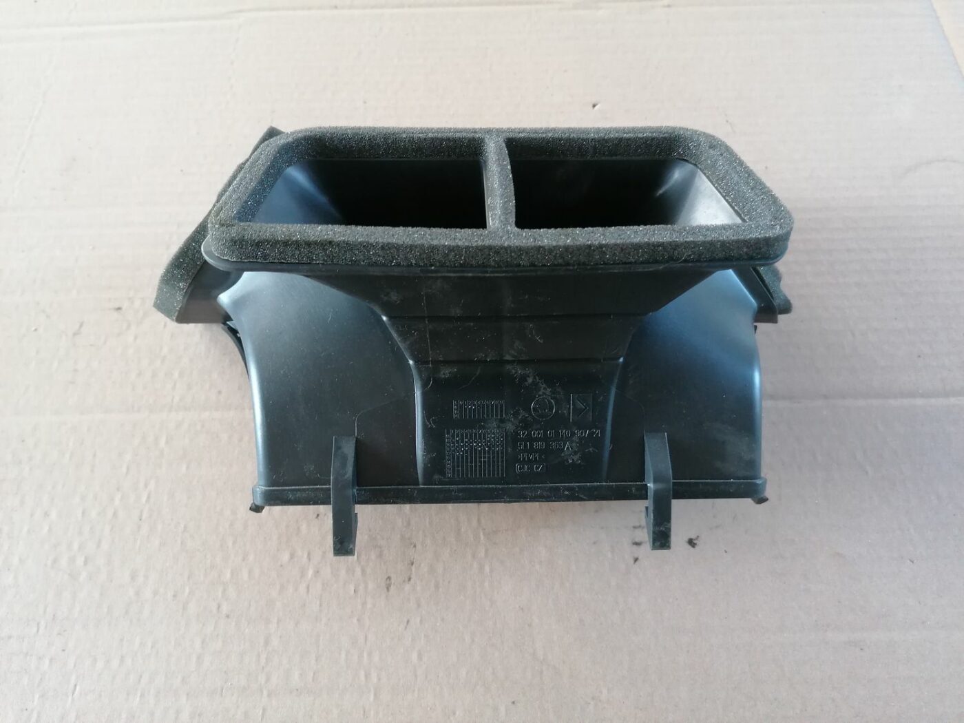 Salona gaisa vads priekš SKODA YETI 2012