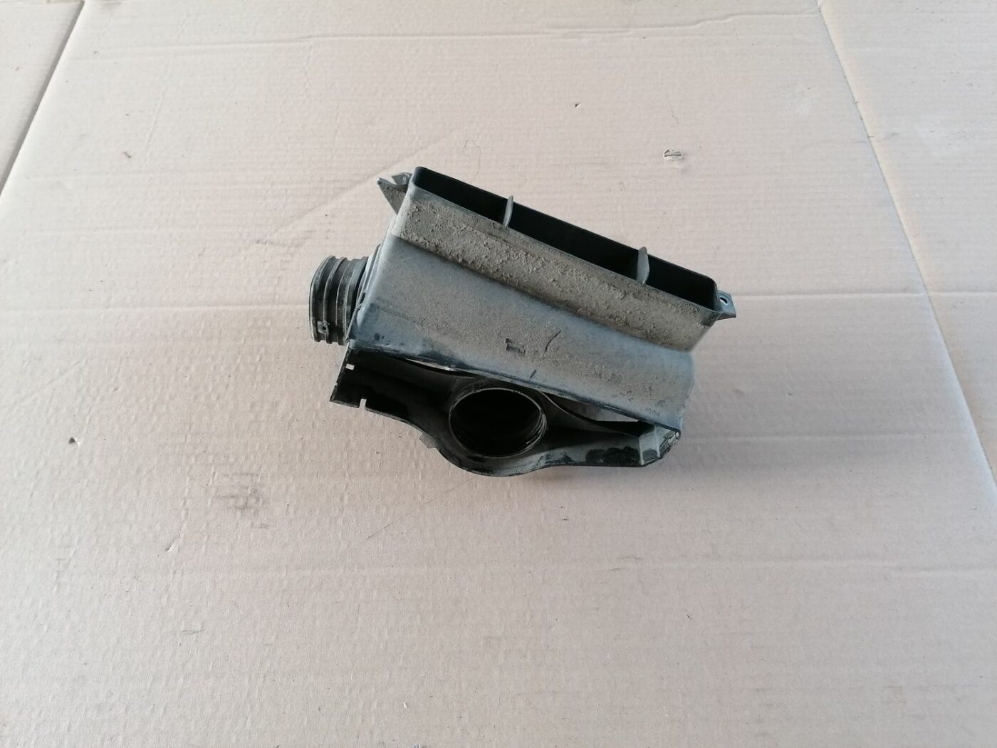 Gaisa vads priekš SKODA YETI 2012