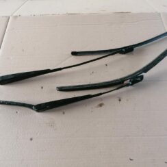 Vējstikla slotu turētāju komplekts priekš SKODA YETI 2012