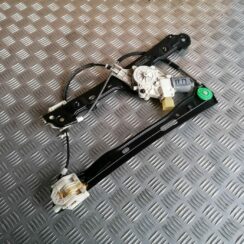 Stikla pacelšanas mehānisms priekšējais labais priekš BMW 1 E87 2007 GRAPHITE