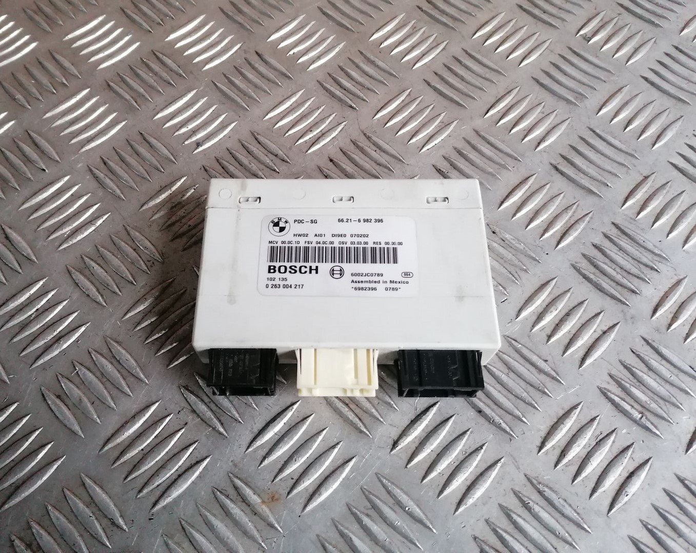 Parkošanās devēju vadības bloks priekš BMW 1 E87 2007 GRAPHITE