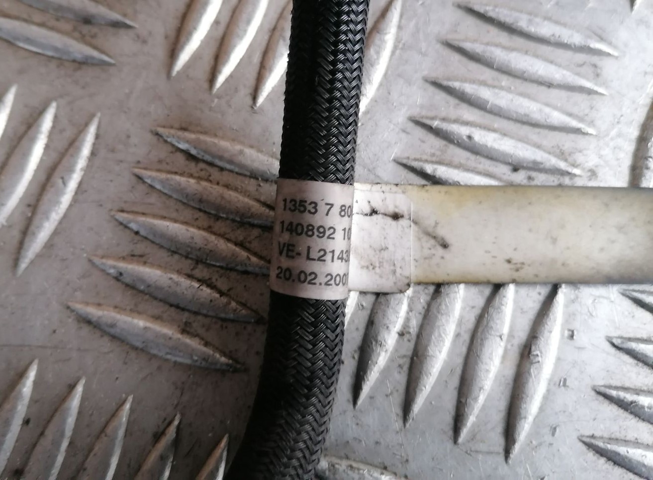 Degvielas caurule priekš BMW 1 E87 2007 GRAPHITE 6 Degvielas caurule priekš BMW 1 E87 2007 GRAPHITE