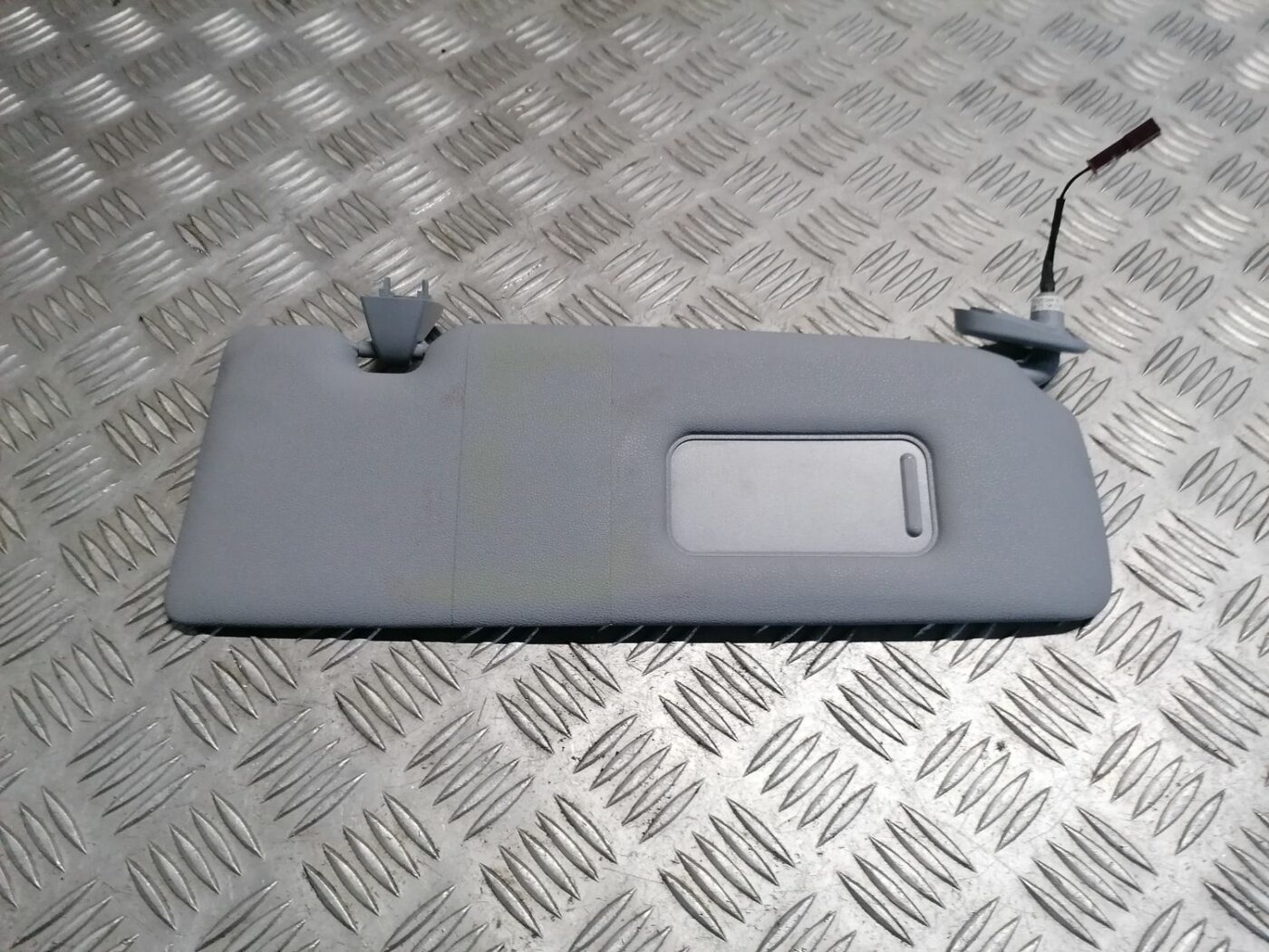 Saules aizsargs priekš BMW 1 E87 2007 GRAPHITE 2 Saules aizsargs priekš BMW 1 E87 2007 GRAPHITE