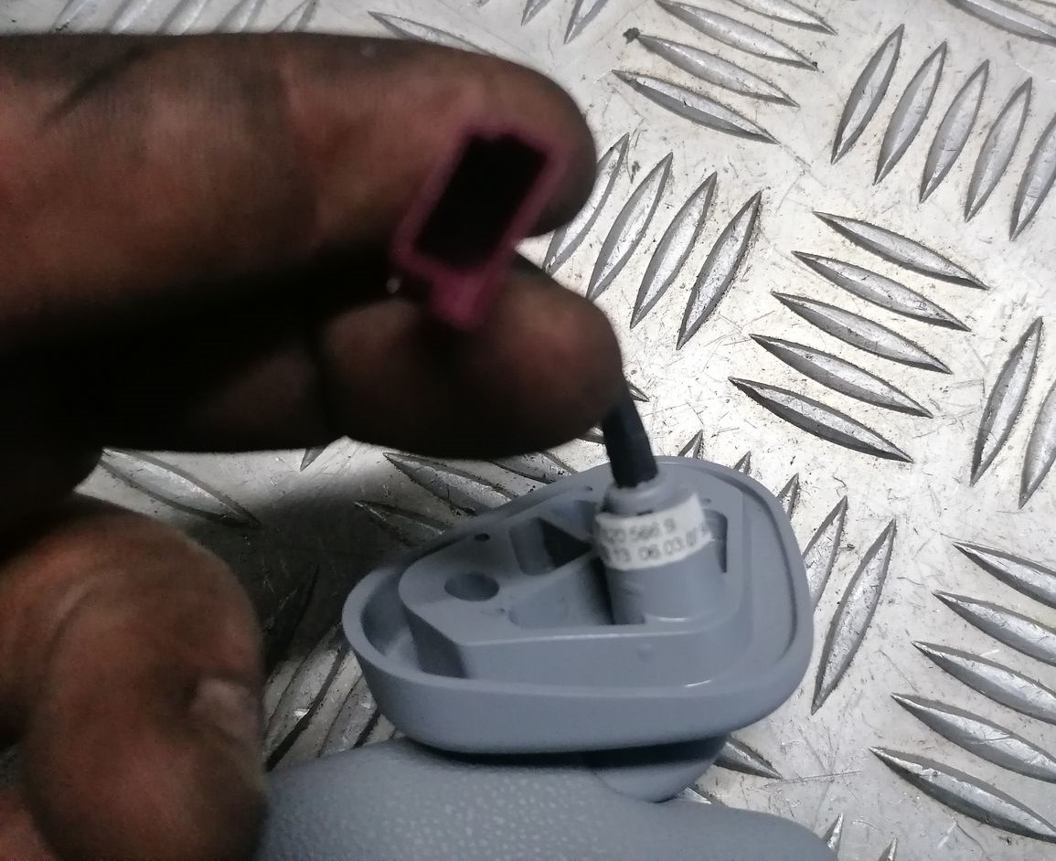 Saules aizsargs priekš BMW 1 E87 2007 GRAPHITE 5 Saules aizsargs priekš BMW 1 E87 2007 GRAPHITE