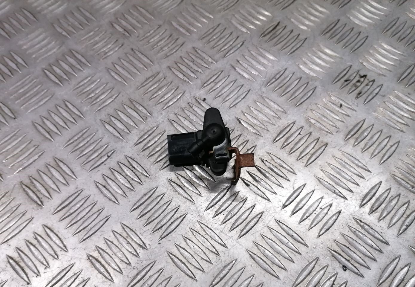 Gaisa spiediena devējs priekš BMW 1 E87 2007 GRAPHITE 1 Gaisa spiediena devējs priekš BMW 1 E87 2007 GRAPHITE