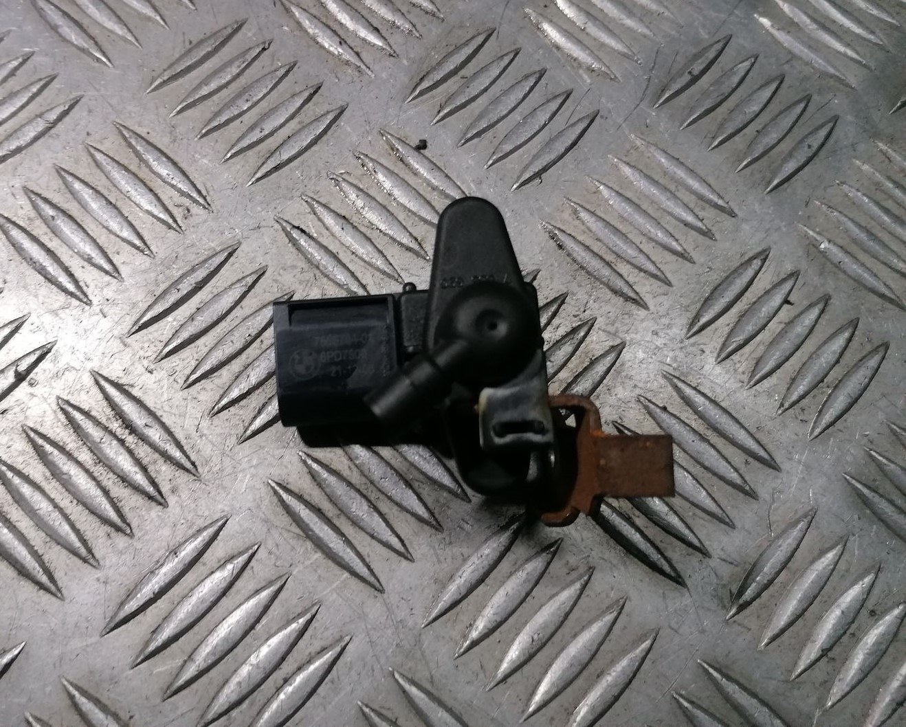 Gaisa spiediena devējs priekš BMW 1 E87 2007 GRAPHITE 2 Gaisa spiediena devējs priekš BMW 1 E87 2007 GRAPHITE