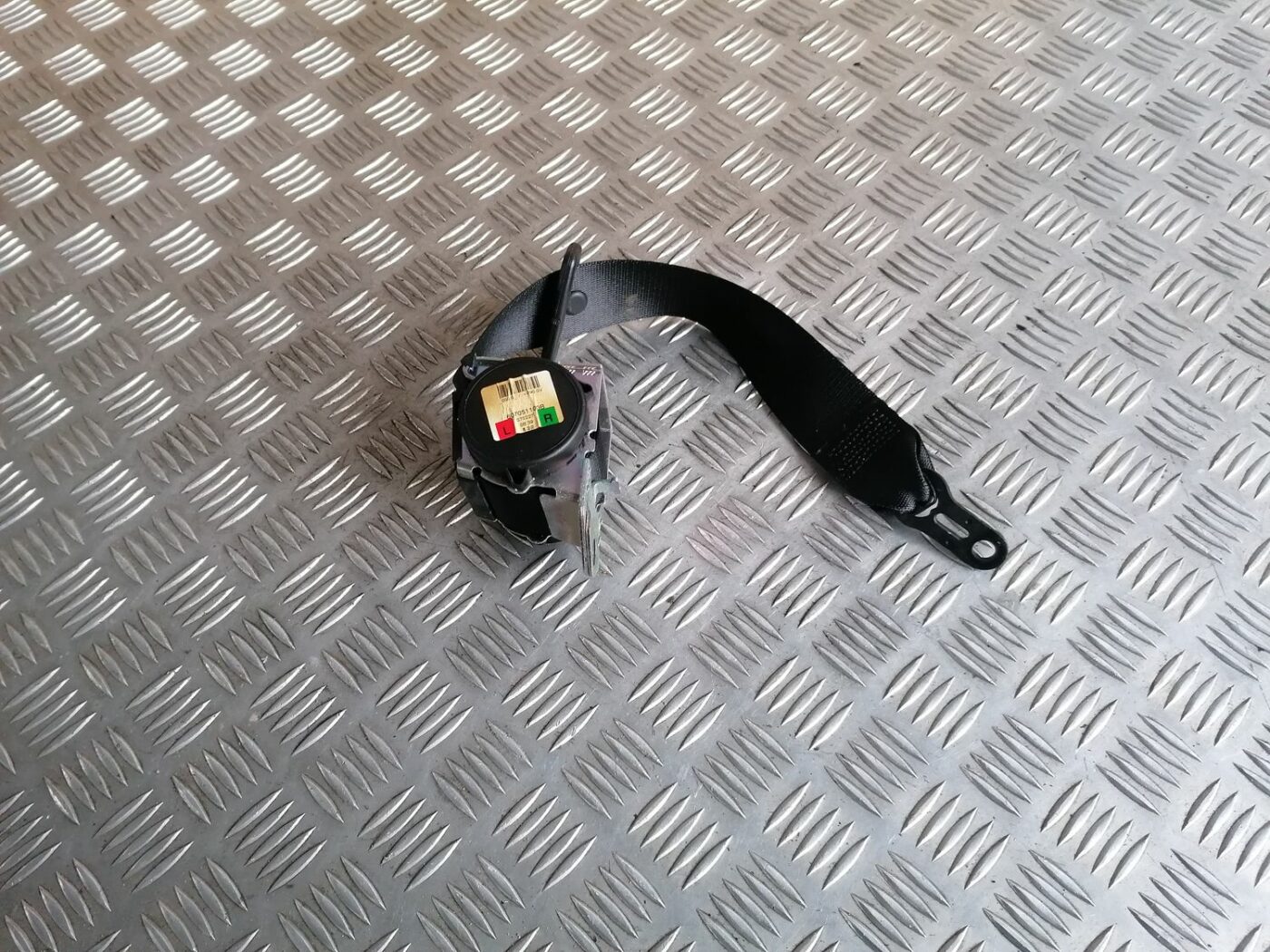 Aizmugurējā kreisa drošības josta priekš BMW 1 E87 2007 GRAPHITE