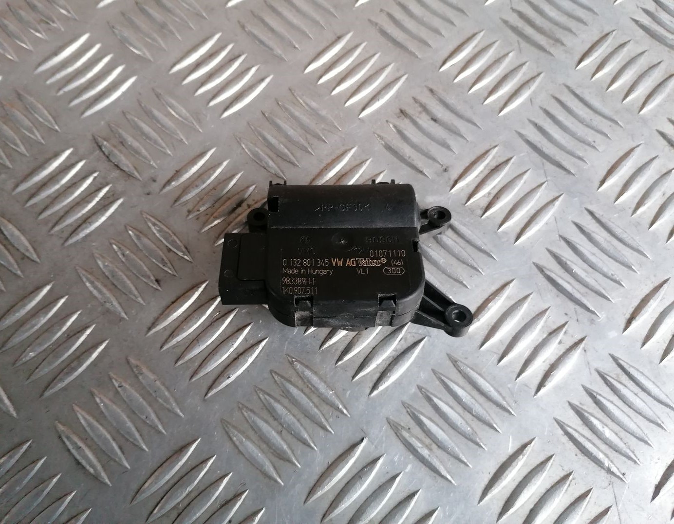 Apsildes sistēmas aktuators priekš SKODA OCTAVIA 2012