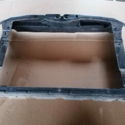 Priekšējā radiatora rāmis priekš SKODA OCTAVIA 2012