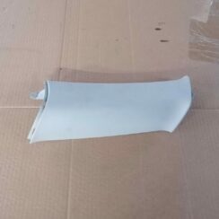 Aizmugurējas salona statnes apdare priekš SKODA OCTAVIA 2012