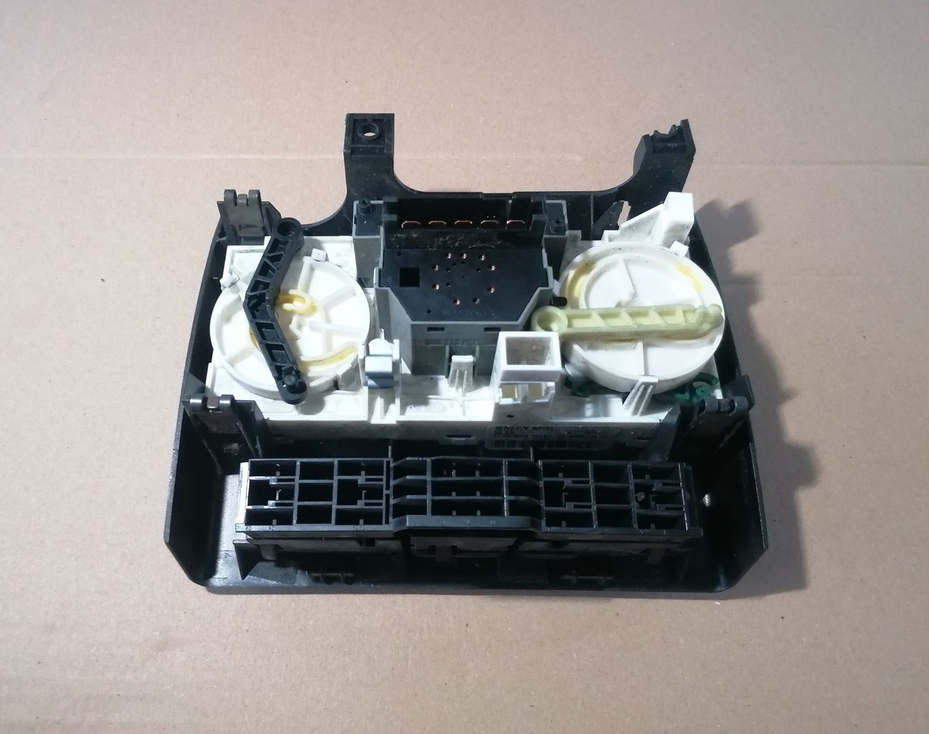 Klimata kontroles bloks priekš OPEL ZAFIRA 2002