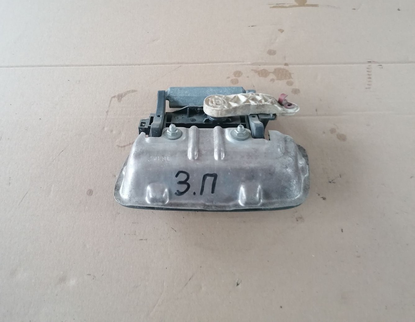 Aizmugurējāis labais durvju rokturis priekš OPEL ZAFIRA 2002 4 Aizmugurējāis labais durvju rokturis priekš OPEL ZAFIRA 2002