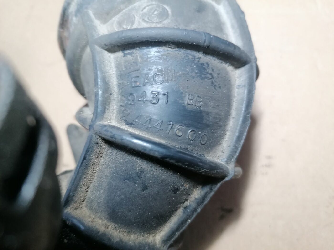 Interkulera caurule priekš OPEL ZAFIRA 2002