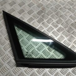 Priekšējais sānu stikls, pa labi priekš OPEL ZAFIRA 2002