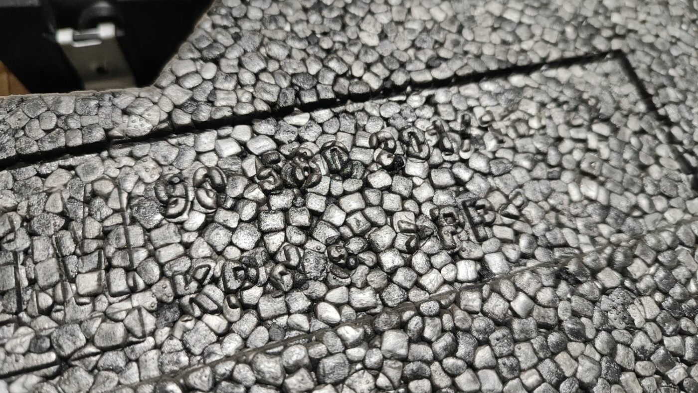 Aizmugurējo kreiso durvju apdare priekš OPEL ZAFIRA 2002