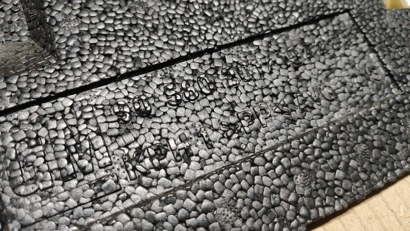 Priekšējo kreiso durvju apdare priekš OPEL ZAFIRA 2002