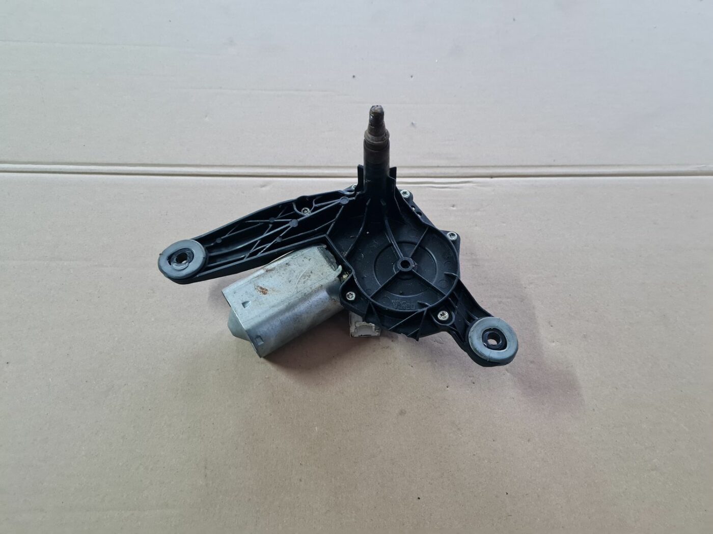 Aizmugurējā stikla tīrītāja motors priekš PEUGEOT 307 2003