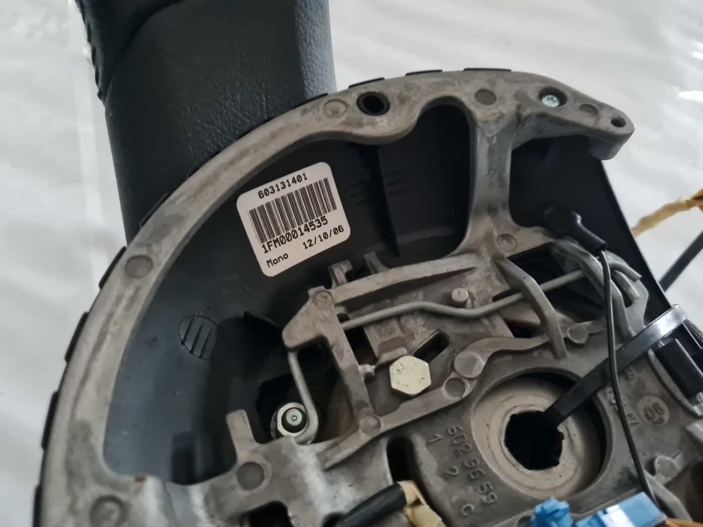 Stūre priekš CITROEN C4 2006-2 2 Stūre priekš CITROEN C4 2006-2