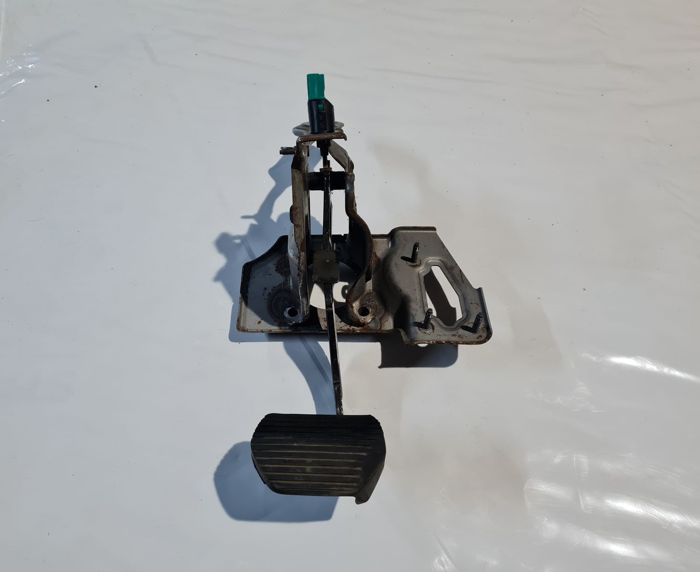 Bremžu pedālis priekš CITROEN C4 2006-2 1 Bremžu pedālis priekš CITROEN C4 2006-2