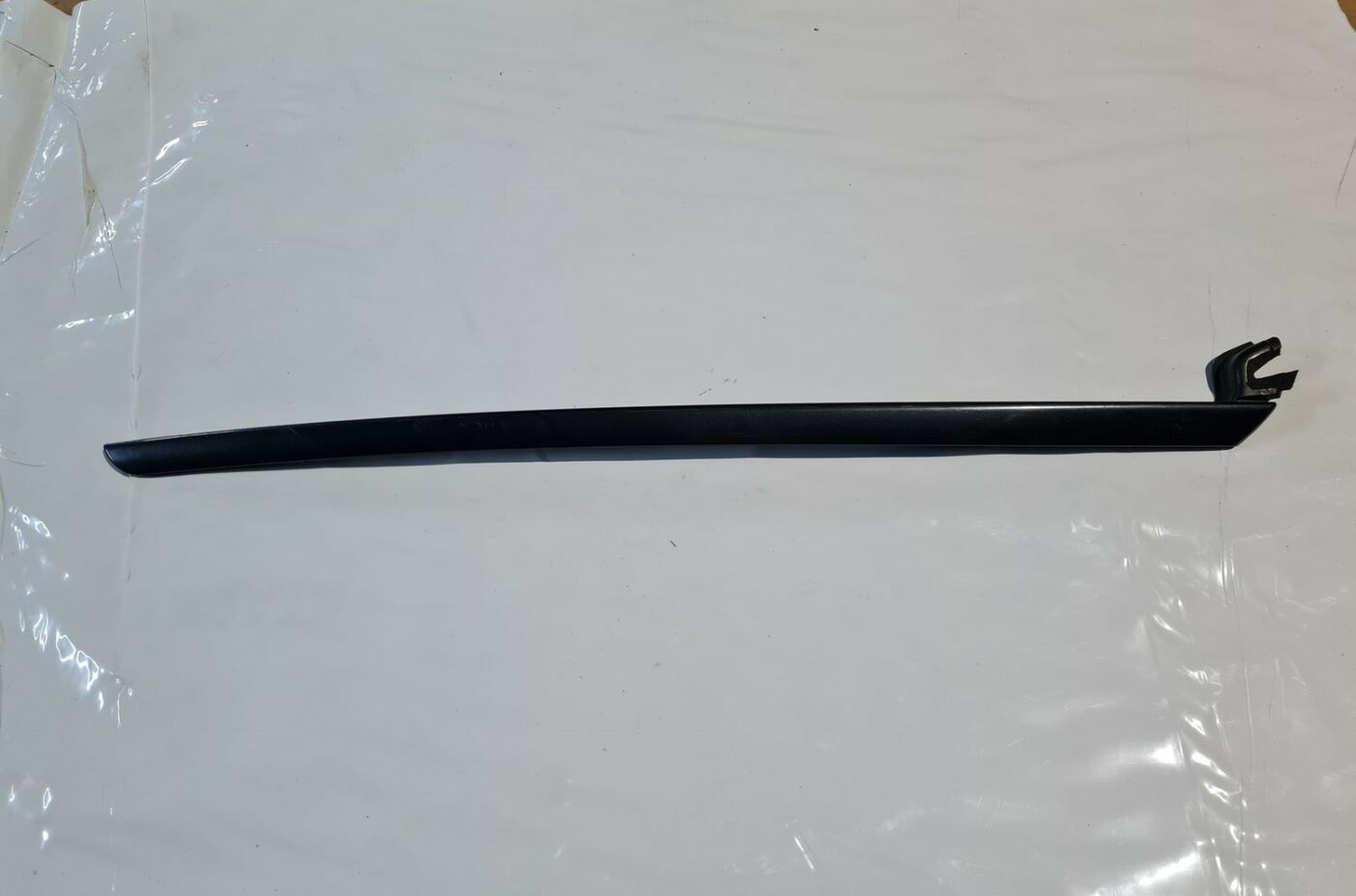 Vējstikla moldings priekš CITROEN C4 2006-2 1 Vējstikla moldings priekš CITROEN C4 2006-2