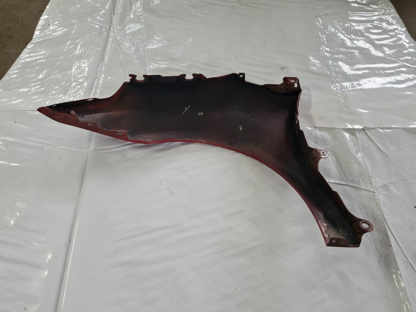 Priekšējais labais spārns priekš CITROEN C4 2006-2 5 Priekšējais labais spārns priekš CITROEN C4 2006-2