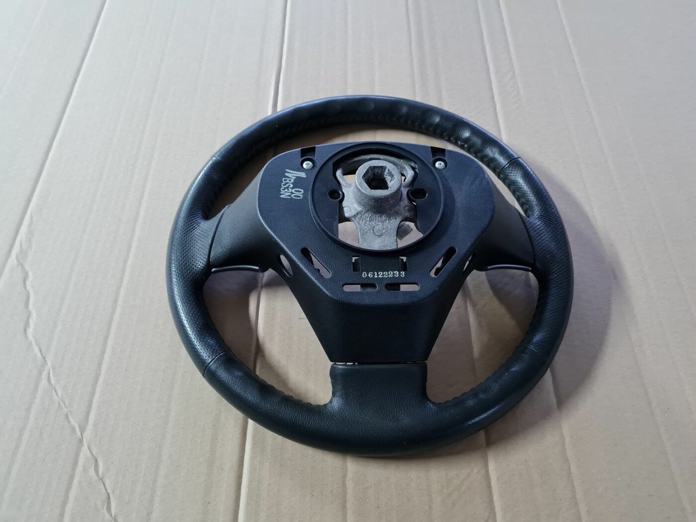 Stūre priekš MAZDA 3 2007 3 Stūre priekš MAZDA 3 2007