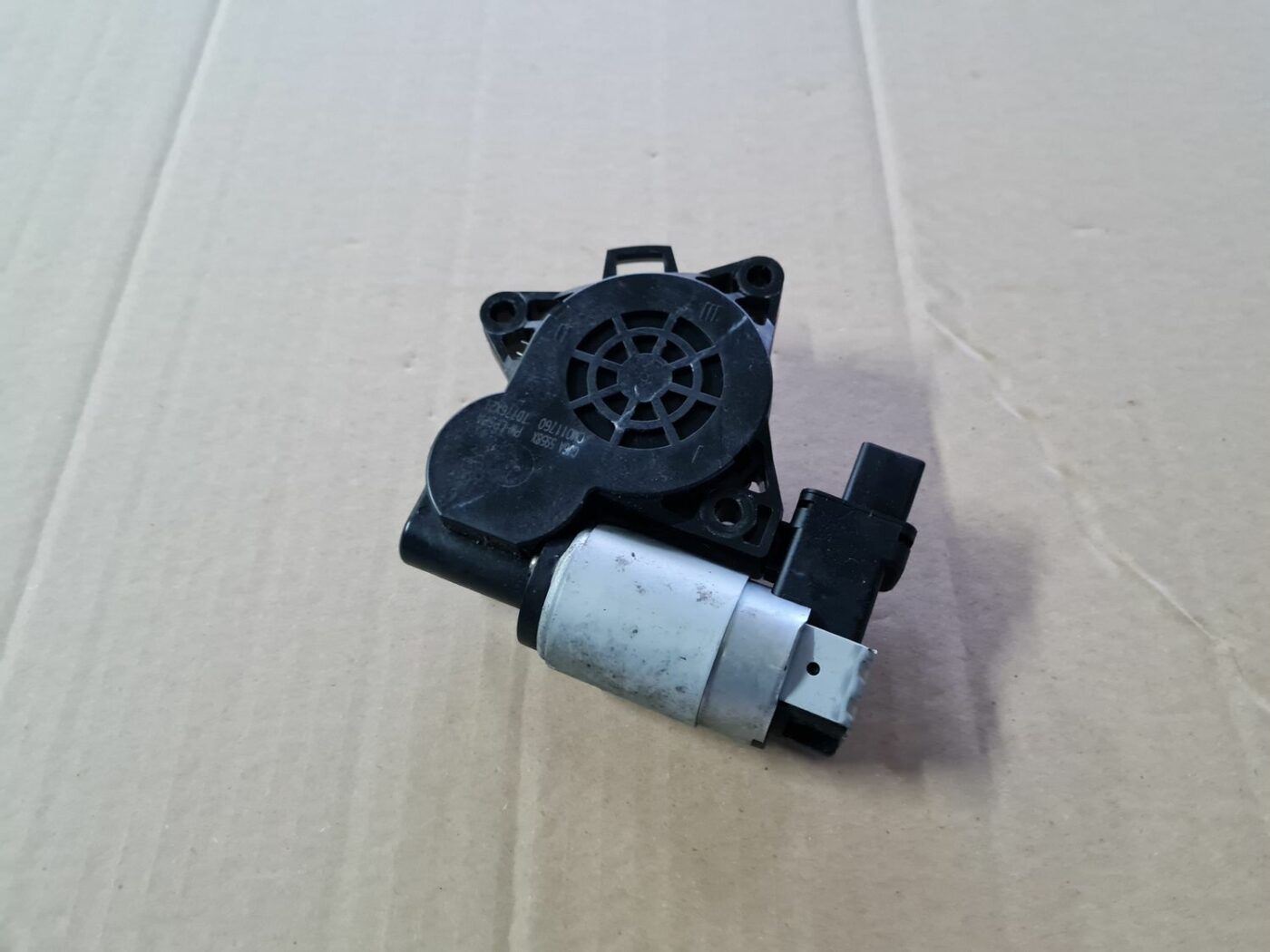 Elektrisko stiklu motors priekš MAZDA 3 2007 2 Elektrisko stiklu motors priekš MAZDA 3 2007