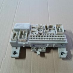 Drošinātāju bloks priekš MAZDA 3 2007