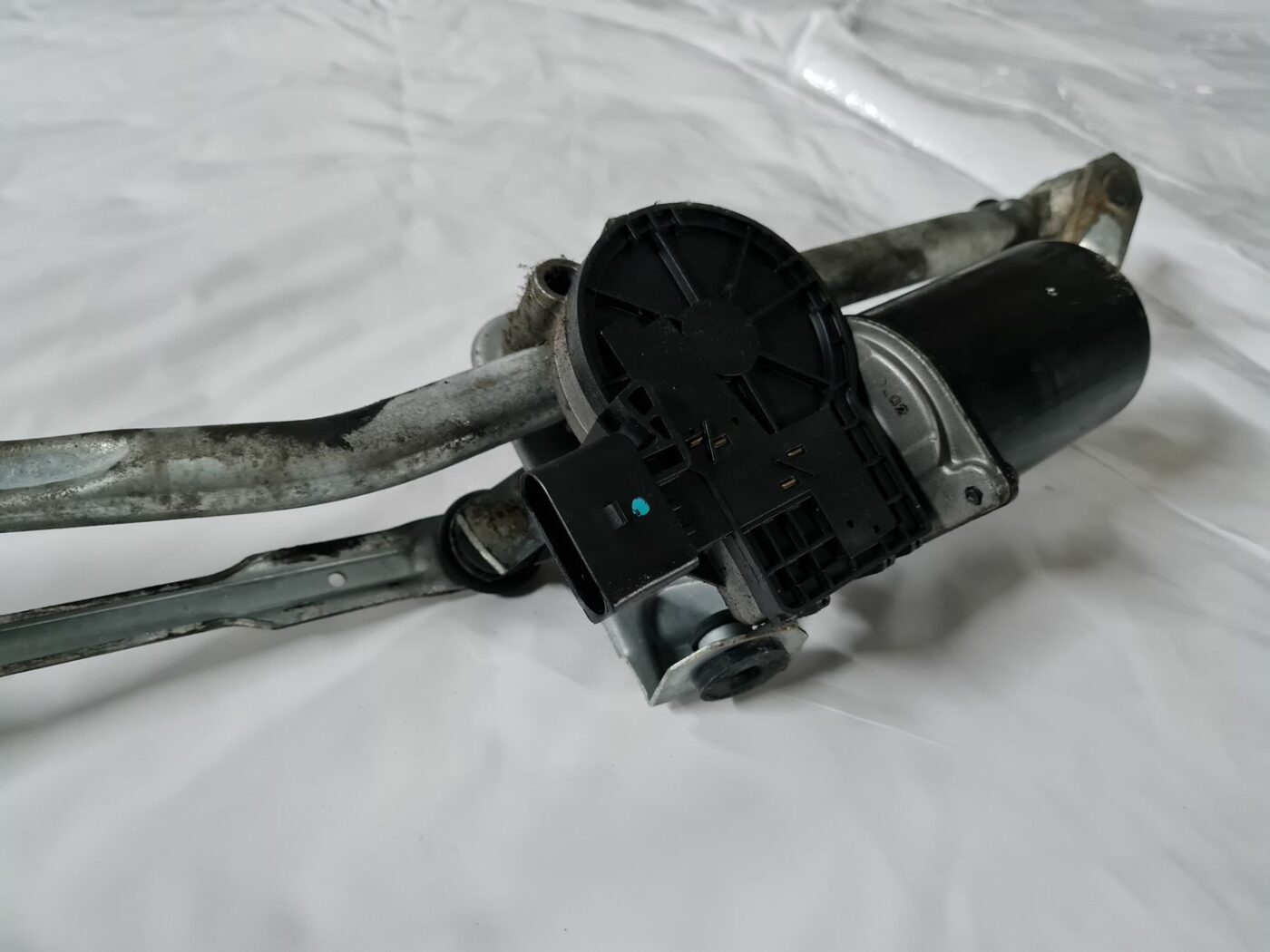 Vējstikla tīrīšanas mehānisms priekš MAZDA 3 2007 3 Vējstikla tīrīšanas mehānisms priekš MAZDA 3 2007